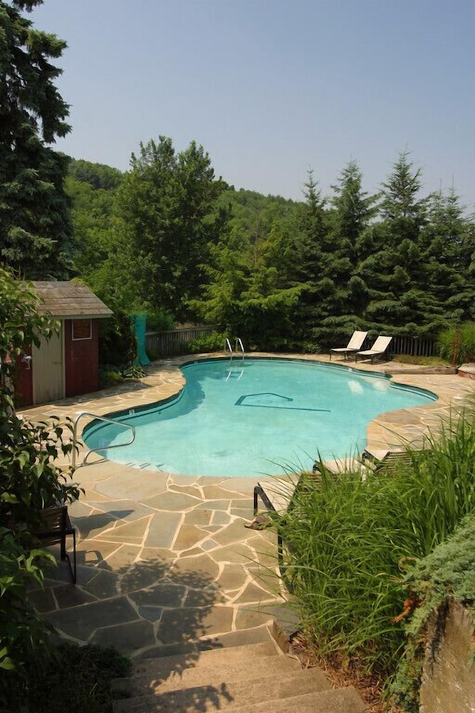 Glasbern Inn 67/72