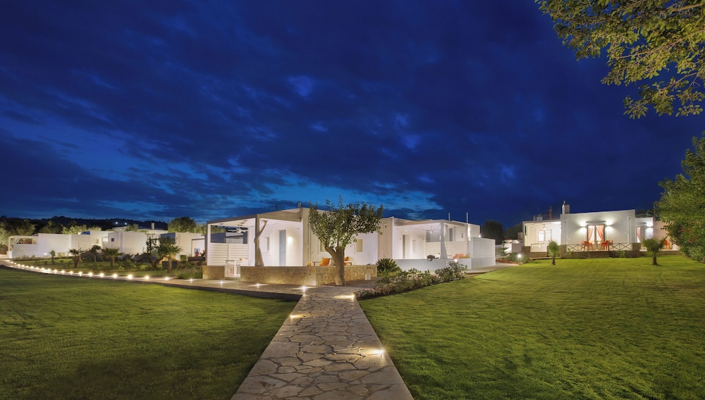 Mareggio Exclusive Residences And Suites 46/50