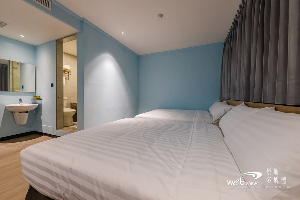 Prince Hotel 24/50