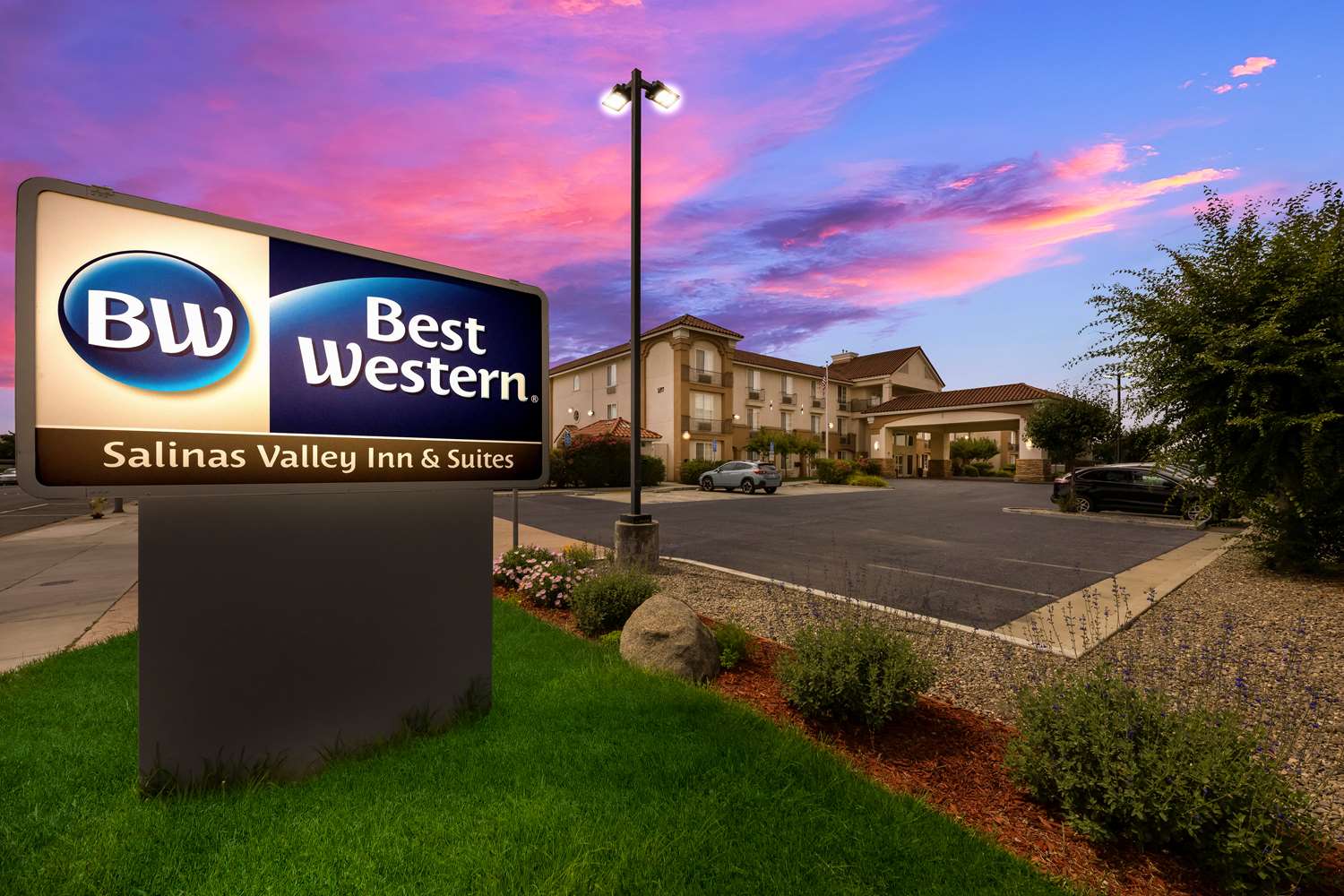 Best Western Salinas Valley Inn & Suites 14/17