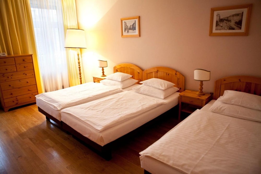 Hotel Caroline 20/60