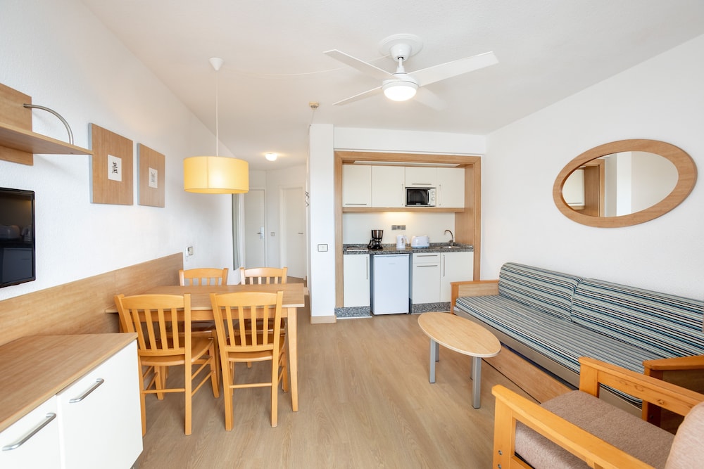 Aguamar Apartments 13/30