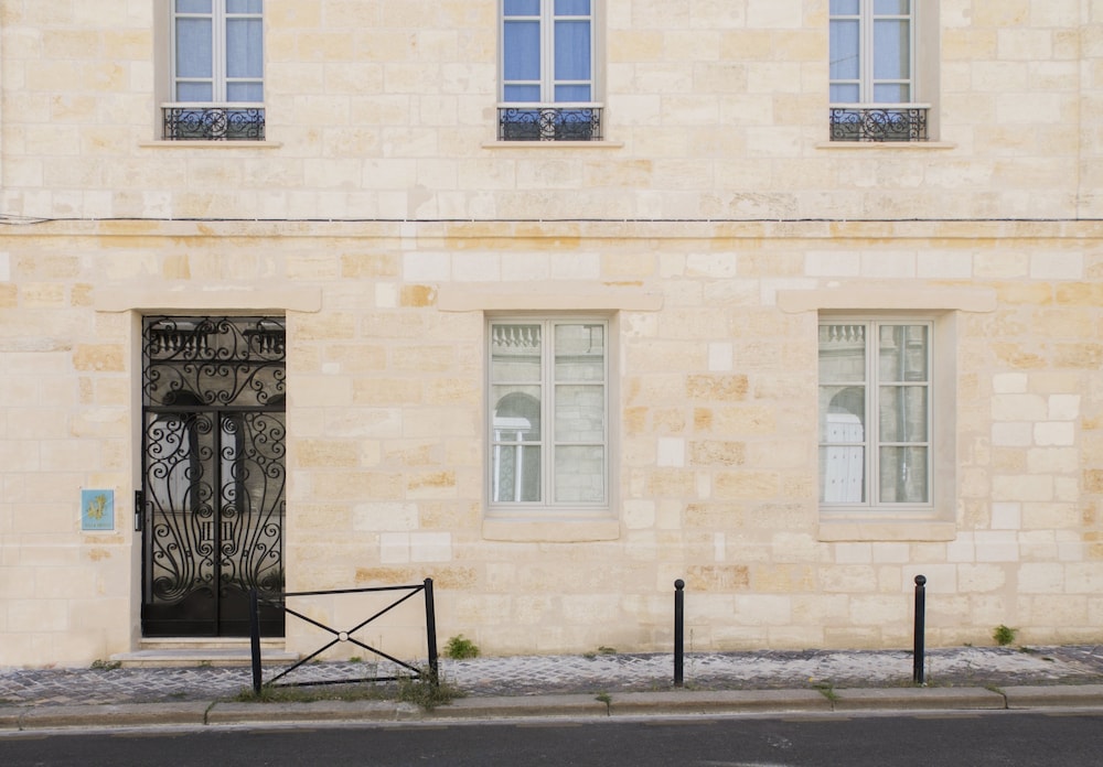 Villa Erizio - Bordeaux Centre 2/50