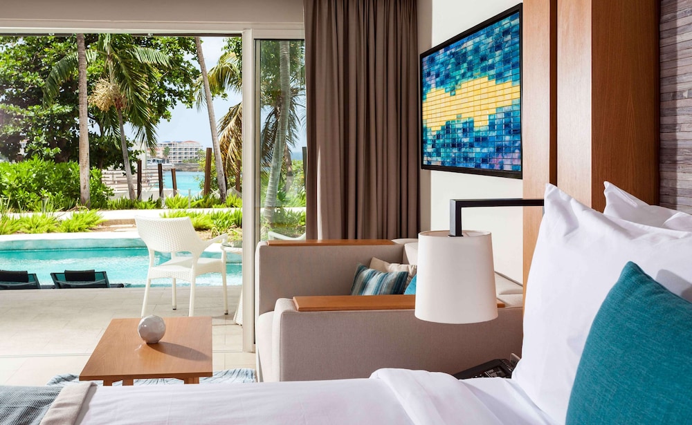 Swim Out, Junior Suite, King Bed, Pool View، Sonesta Ocean Point Resort - Adults Only 3/6