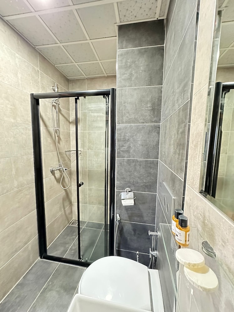 Trabzon Gloria Suite Hotel 35/38