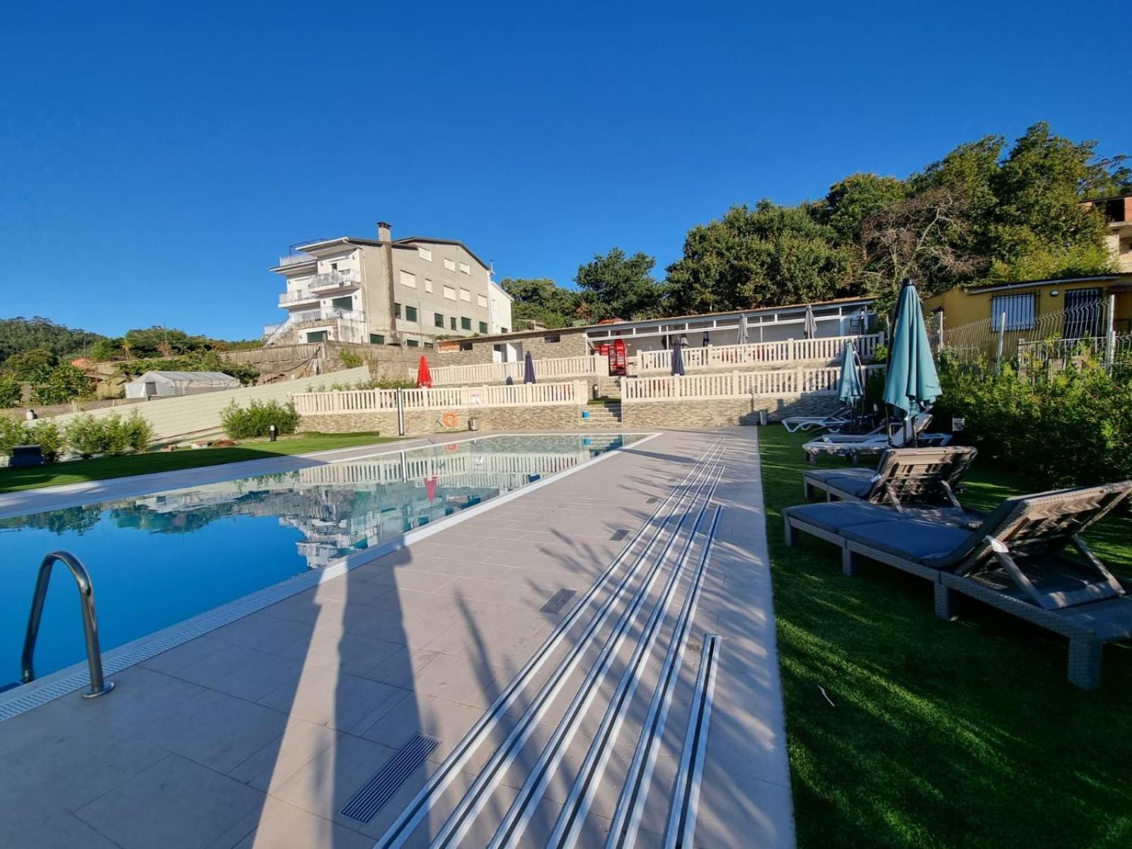 APARTAMENTOS LA TOJA 29/30