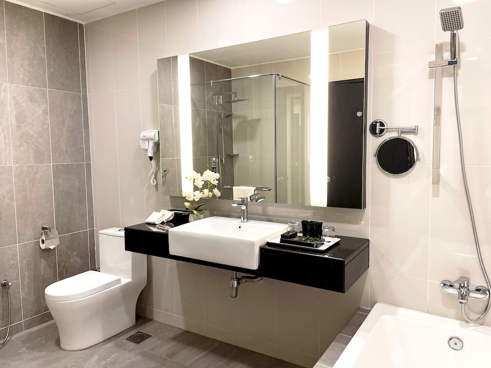 Grand Darul Makmur Hotel Kuantan 63/64