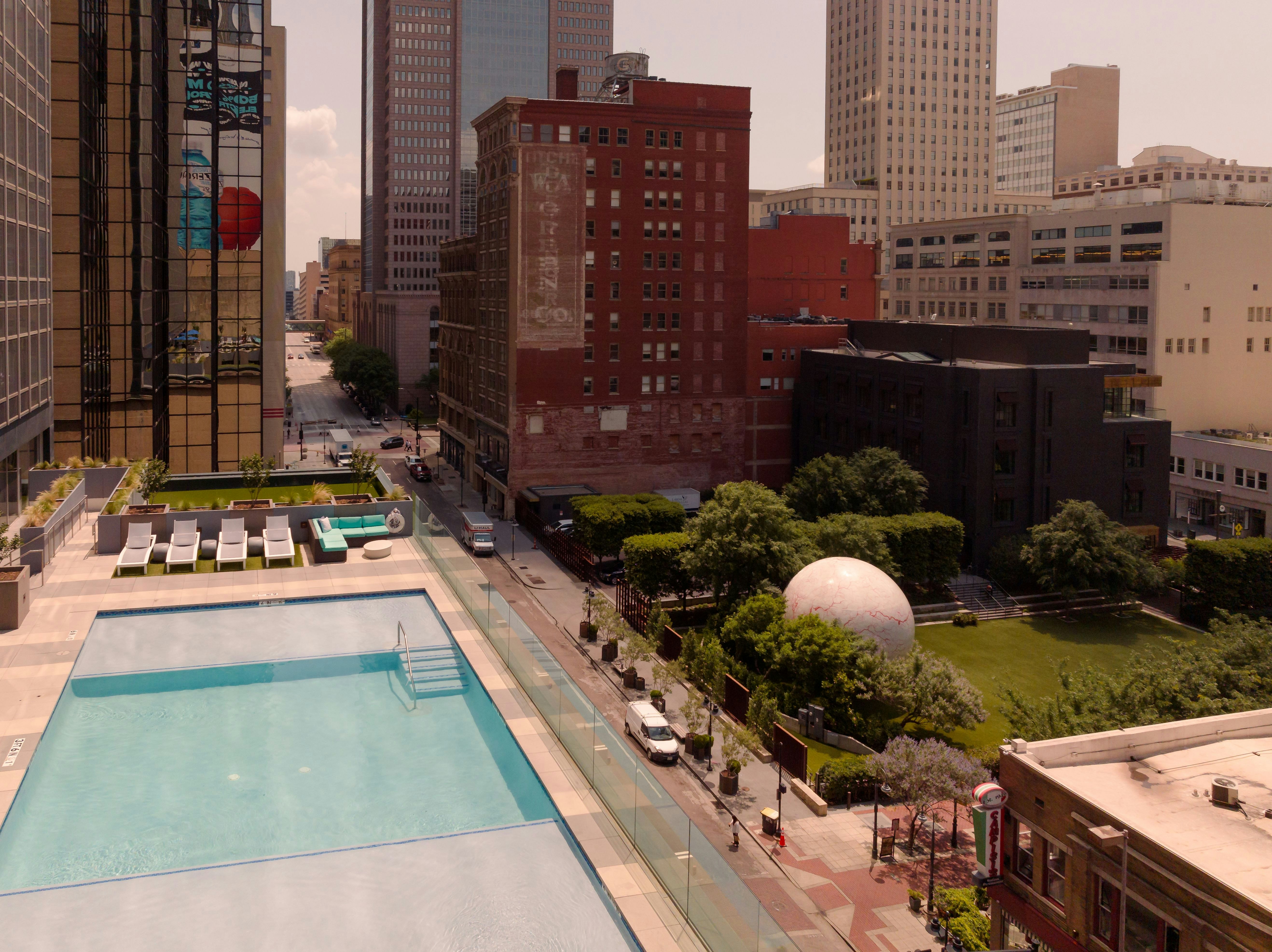 Hilton Garden Inn Downtown Dallas 20/50