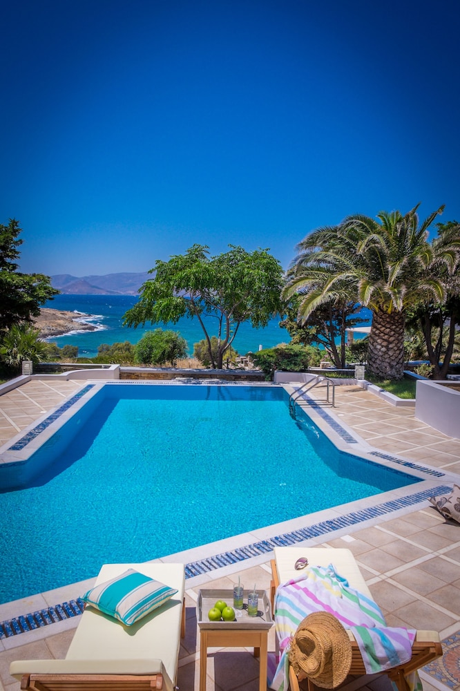 VILLA MONTANA 7/24