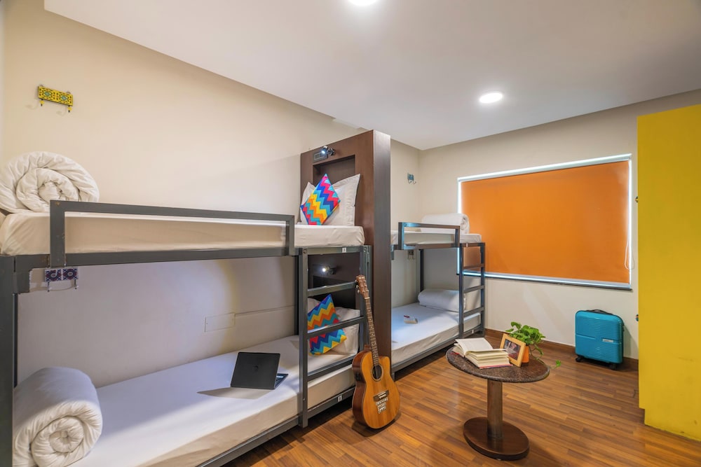 Stops Hostels- New Delhi 29/47