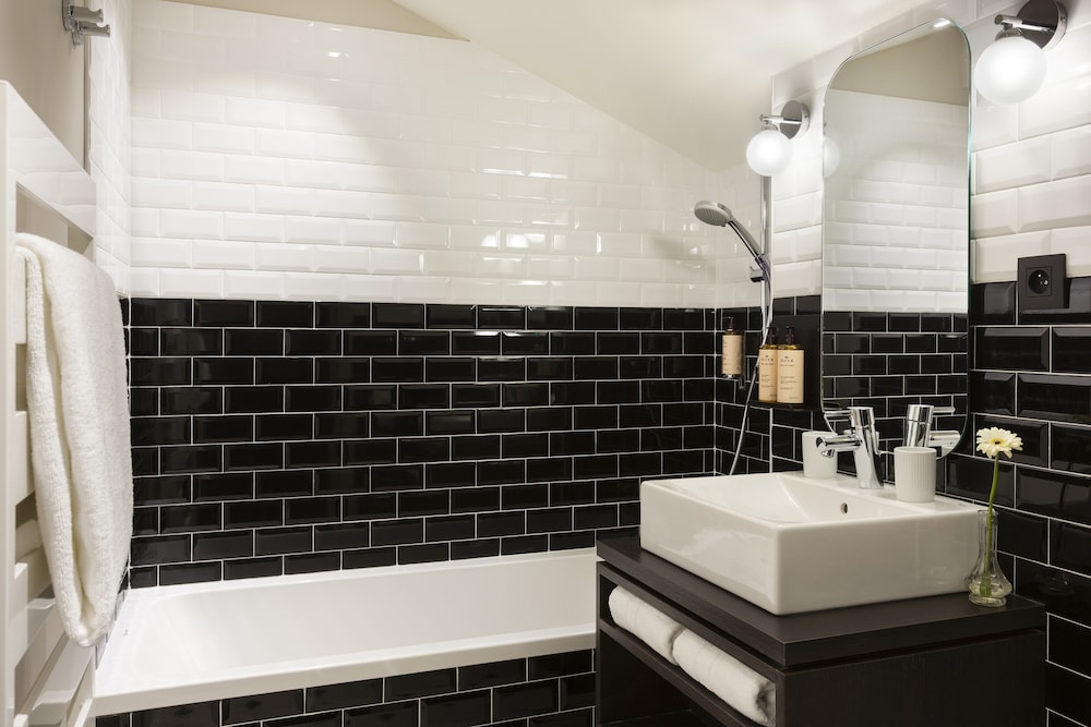 Ours Blanc Hotel & Spa 47/49