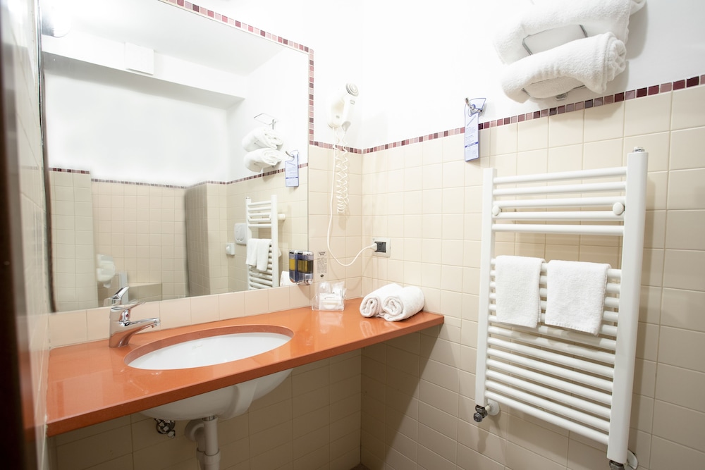 Urbani Hotel 7/49