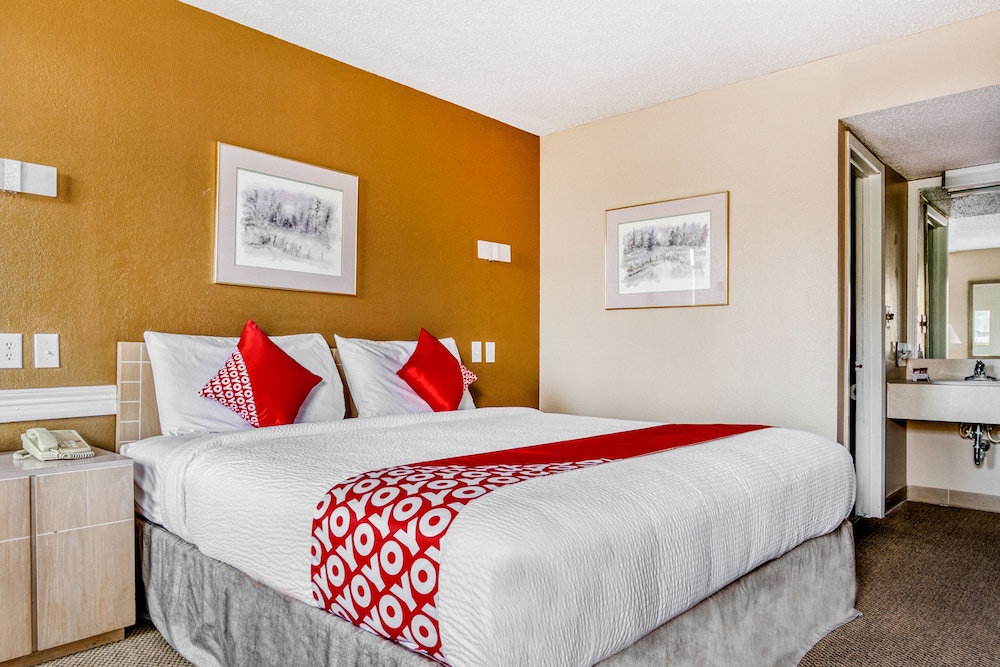 Room at OYO Hotel Wichita Falls - Downtown, WICHITA FALLS - TX