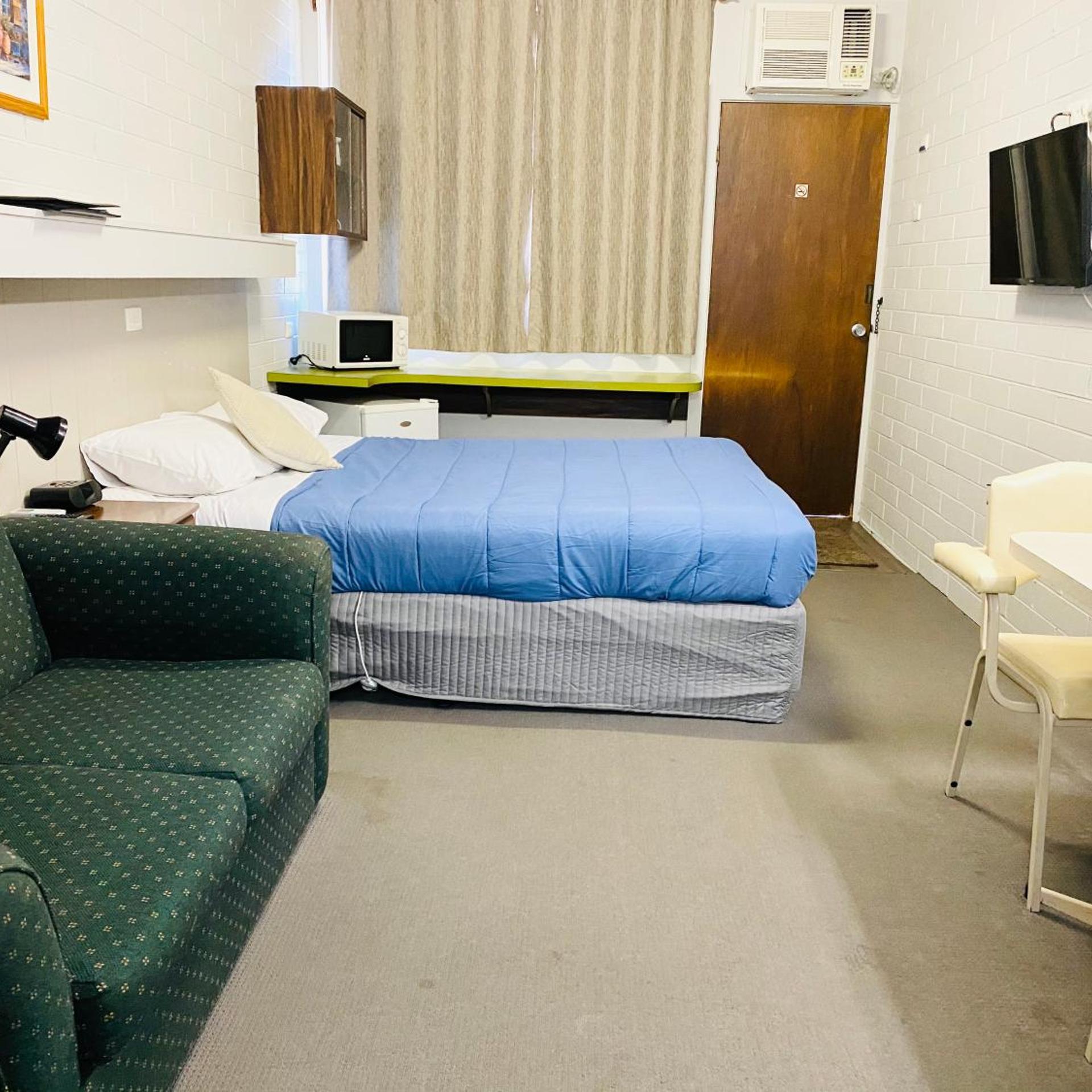 Millers Cottage Motel 5/29