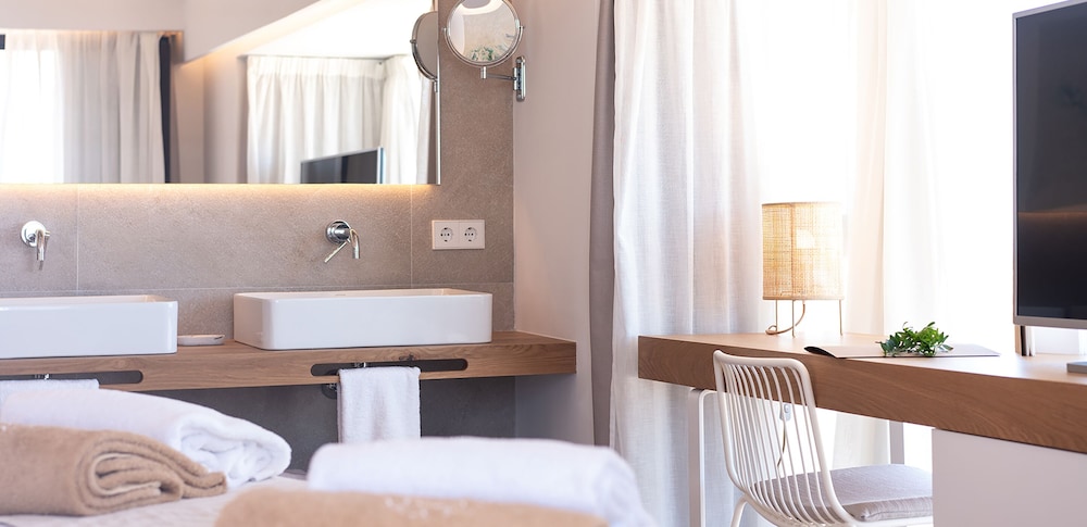 Ynaira Hotel and Spa 30/47
