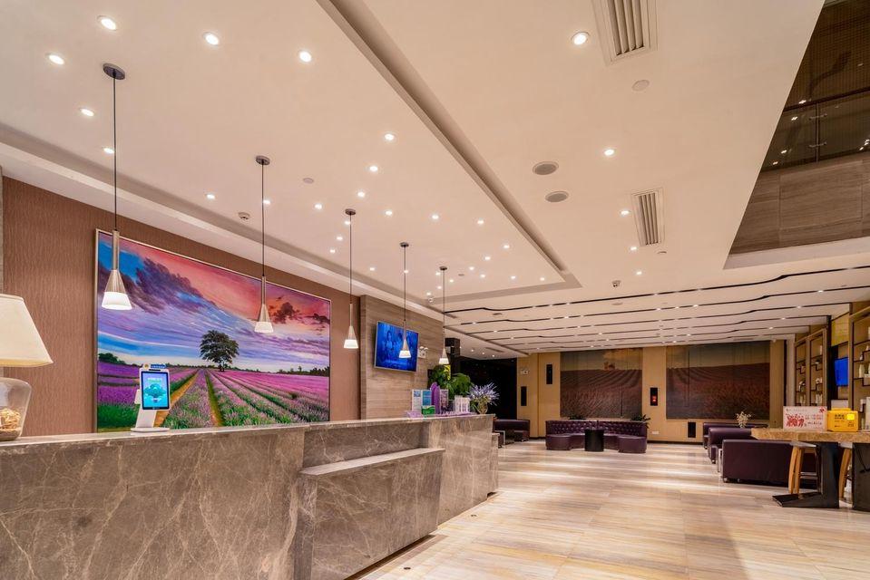 Lavande Hotel (Guiyang Huaxi) 6/23