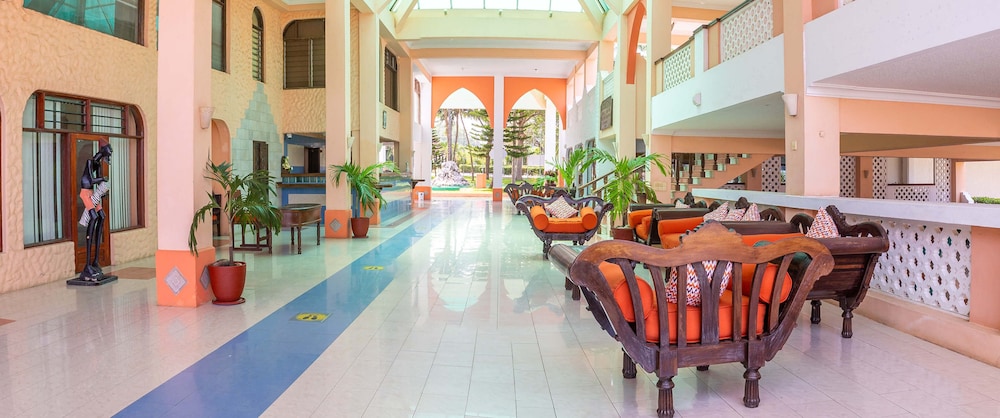 Sun N Sand Beach Resort 26/50