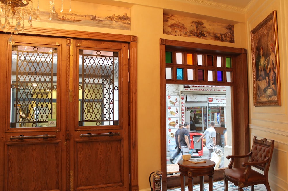 Ada Karakoy Hotel 54/60