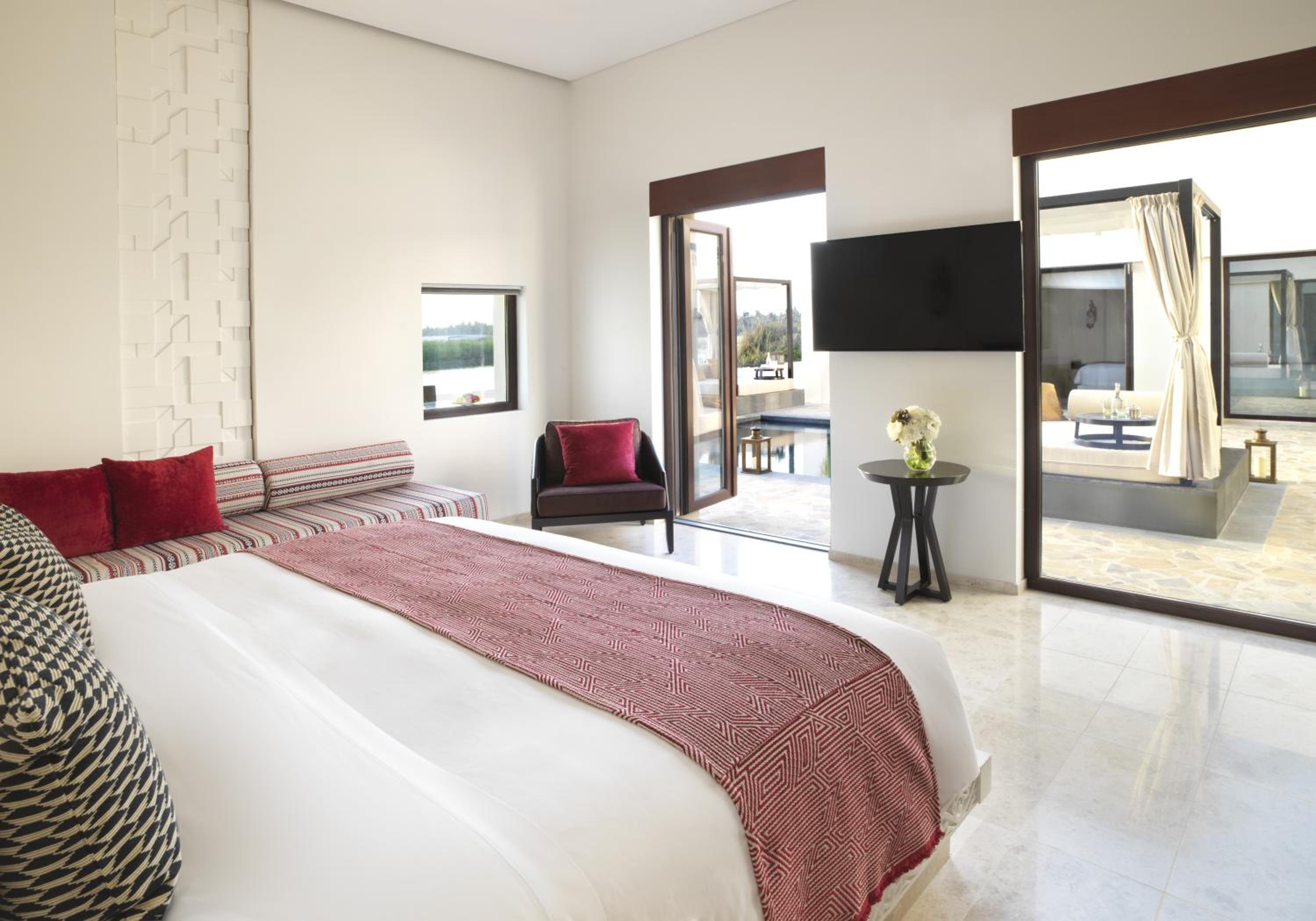 2 Bedrooms, Pool, Villa, King and Twin Beds, Garden View