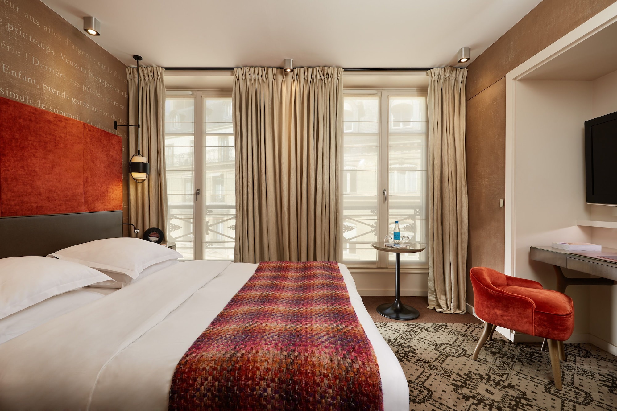 SUPERIOR, DOUBLE BED