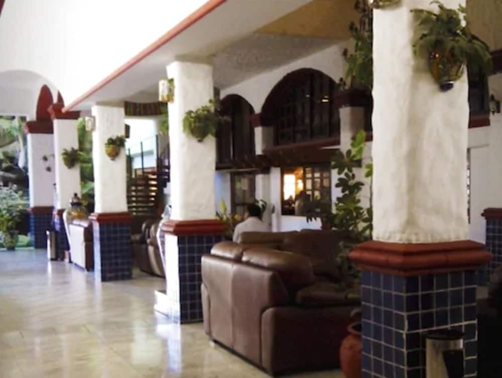 Hotel Villa Cahita 8/50