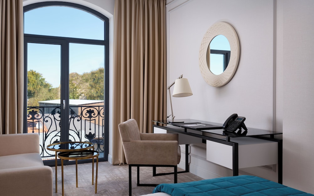 Mercure Tashkent 32/43