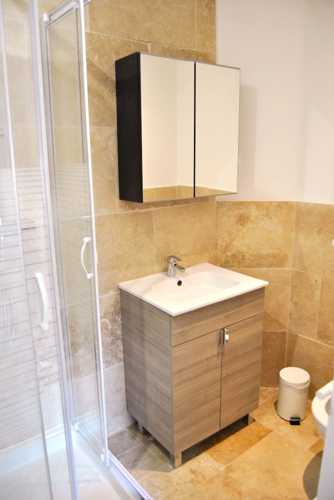 HOTEL LE THUROT 44/50