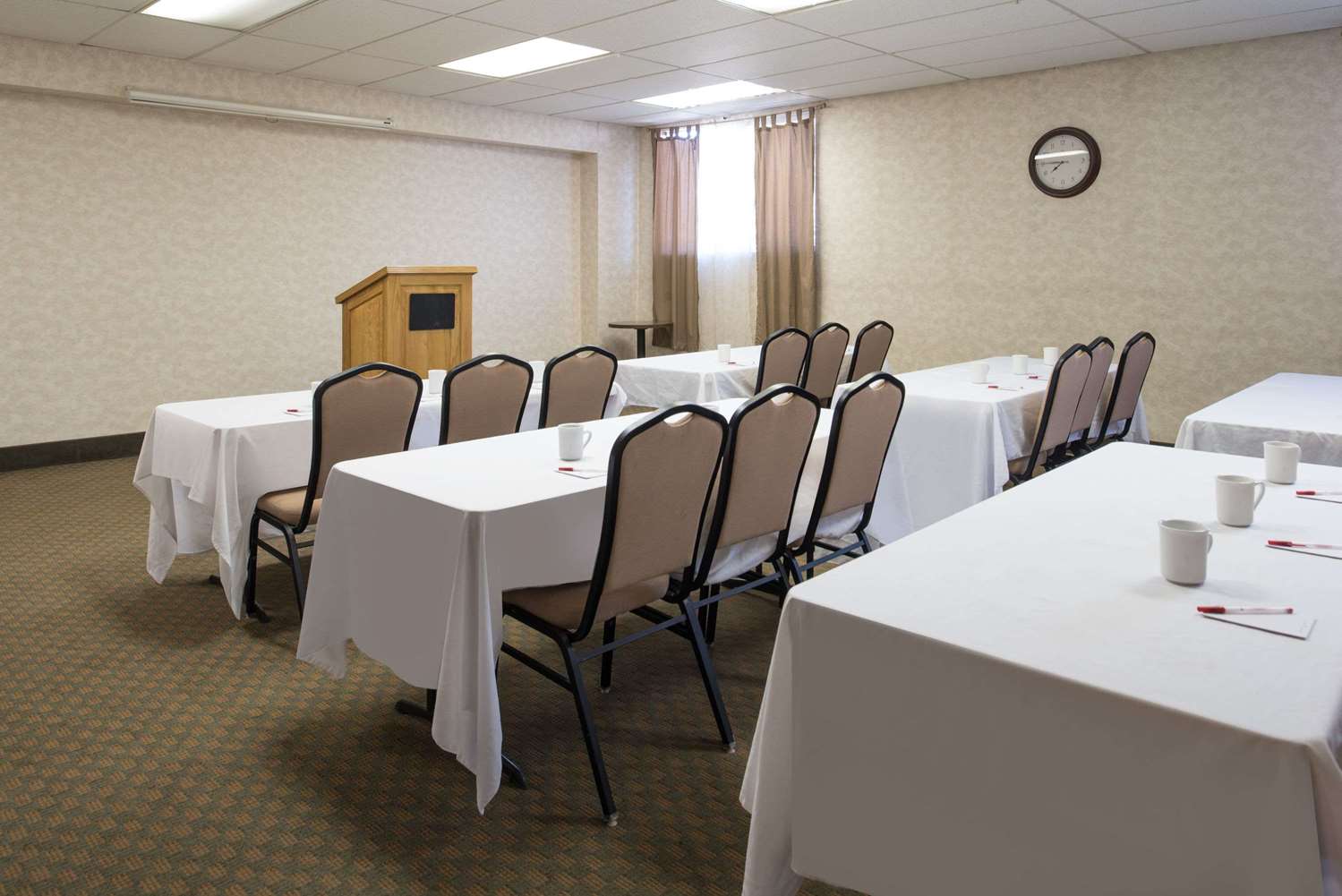 Ramada By Wyndham Downtown Spokane 14/20