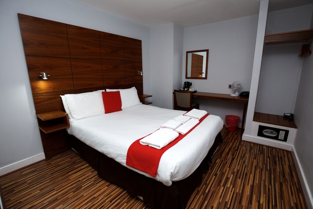 SUPERIOR, DOUBLE BED, NO WINDOW