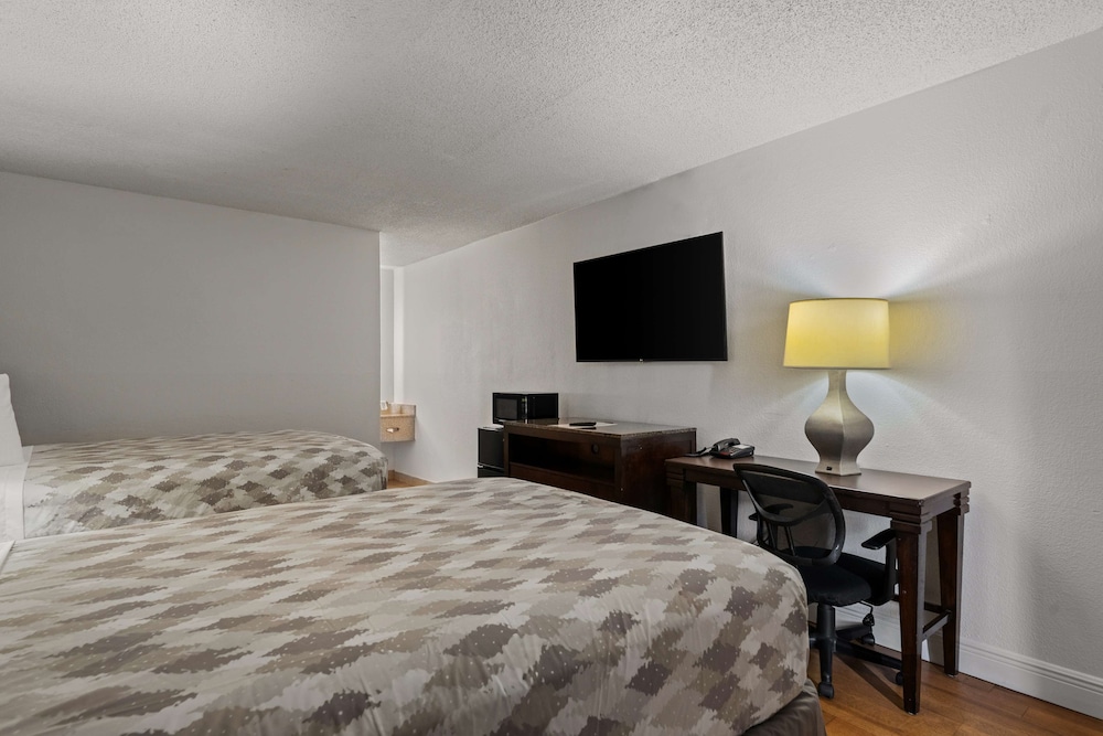 Americas Best Value Inn Orlando 26/93