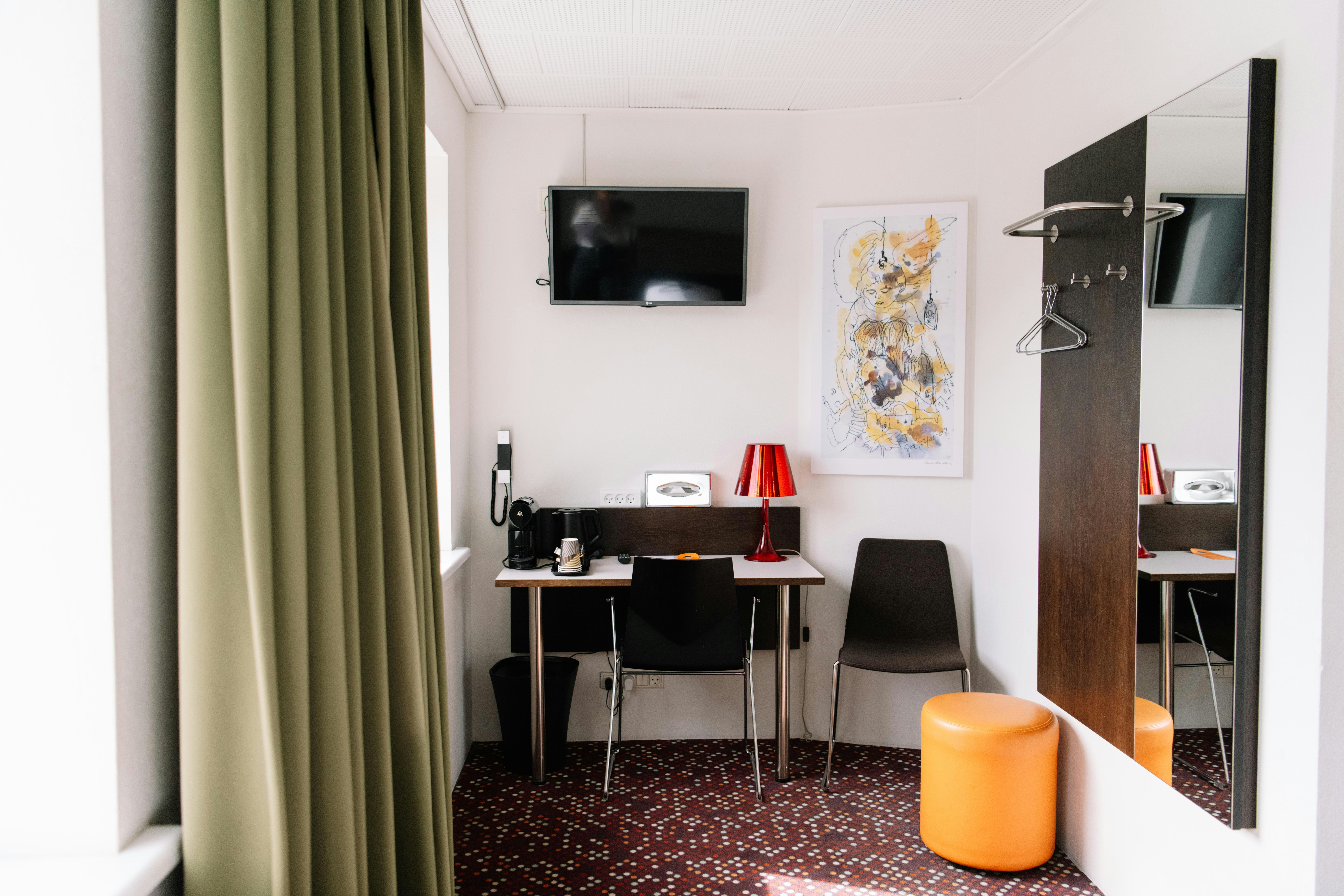 Hotel Torshavn 50/62