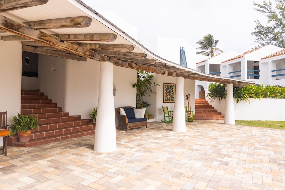 OceanBlue Resort 30/50