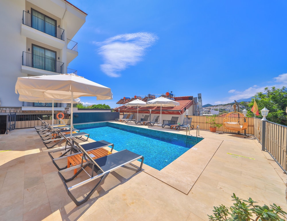 Kas Athena Hotel 39/41