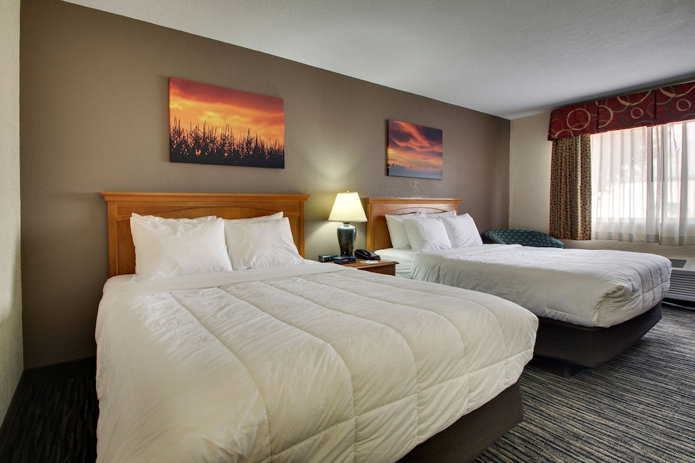Everspring Inn Suites 22/44