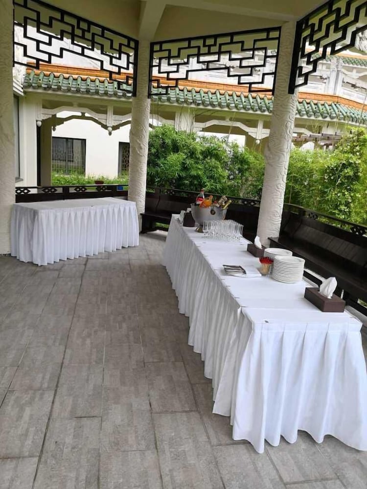 HUATIAN CHINAGORA HOTEL 49/63