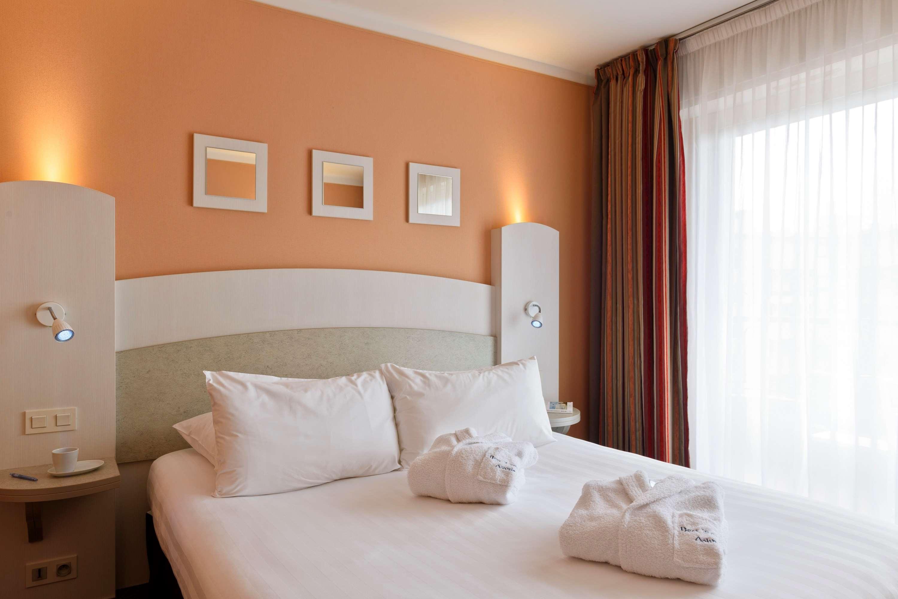 Room at Best Western Astoria, ANTIBES