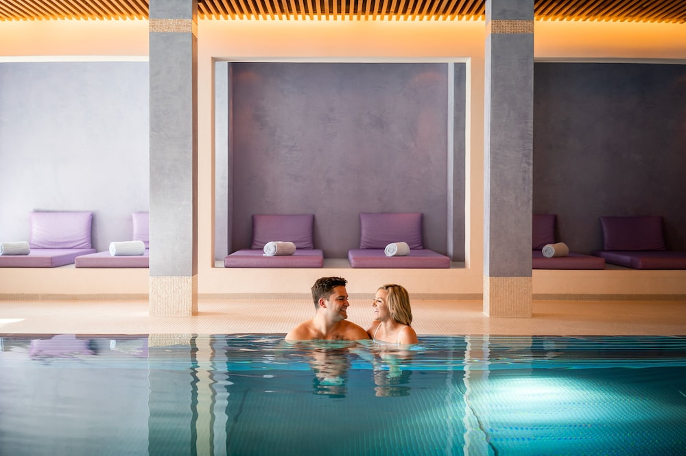 The Park Gstaad, Four Seasons Hotel 16/50