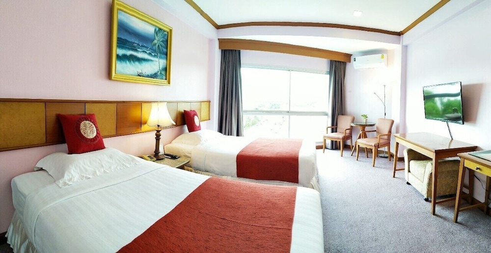 The Viangtak Riverside Hotel 16/73