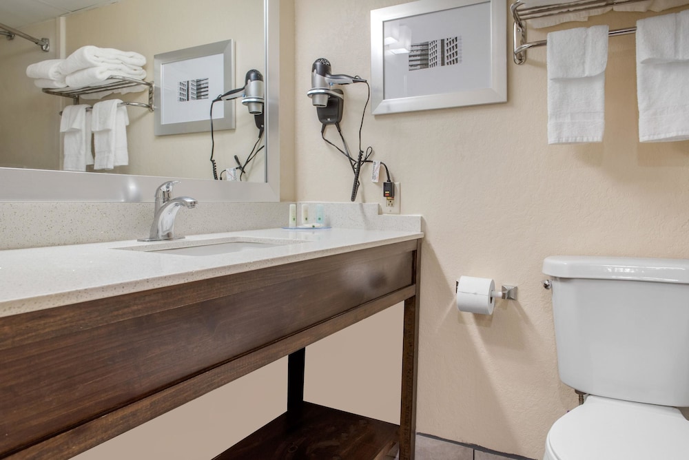 Quality Inn And Conference Center Richmond, IN 20/29