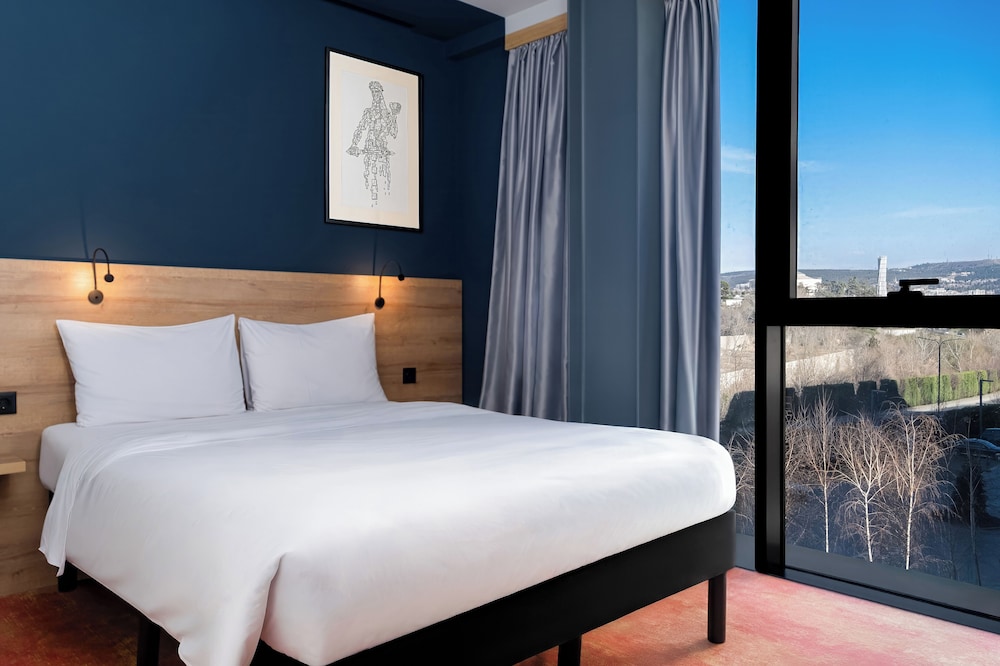 Ibis Styles Tbilisi Mziuri Park 11/37