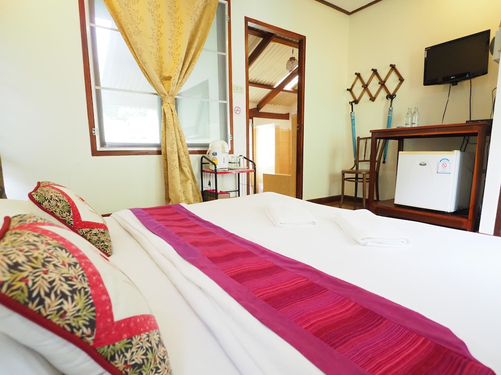 Baan Pun Sook Resort 11/60