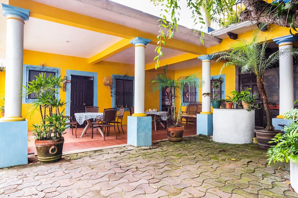 Hostal El Patio 3/25