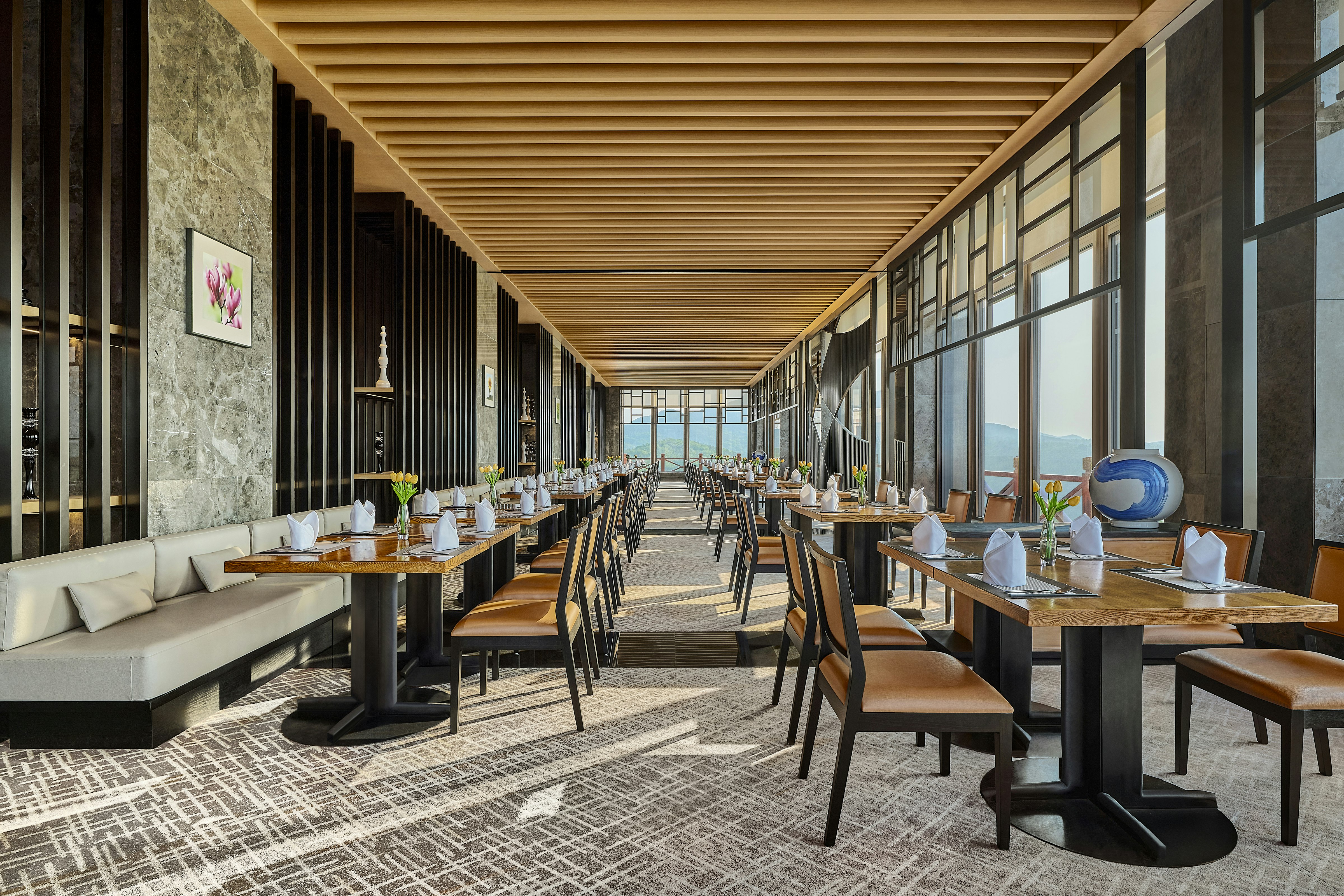 Secan Hotel Qingdao, Curio Collection by Hilton 27/37