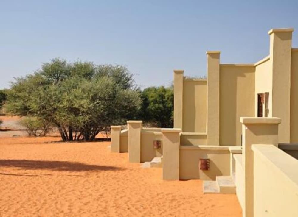 Intu Africa-Zebra Kalahari Lodge 47/52