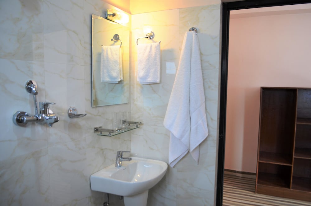 Hotel Karuna 18/62