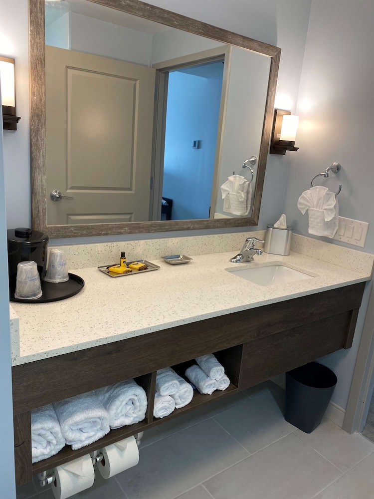 Best Western Plus Hershey 32/38
