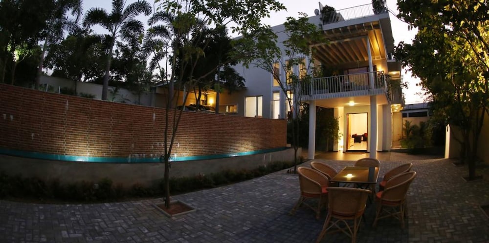 Capital Villa 23/26