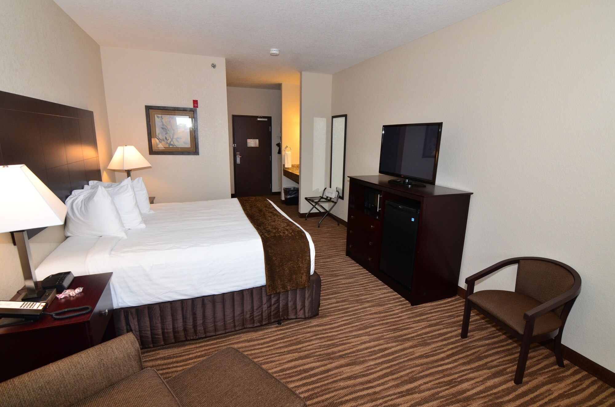 Studio, King Bed, Cobblestone Inn and Suites Maryville 5/10