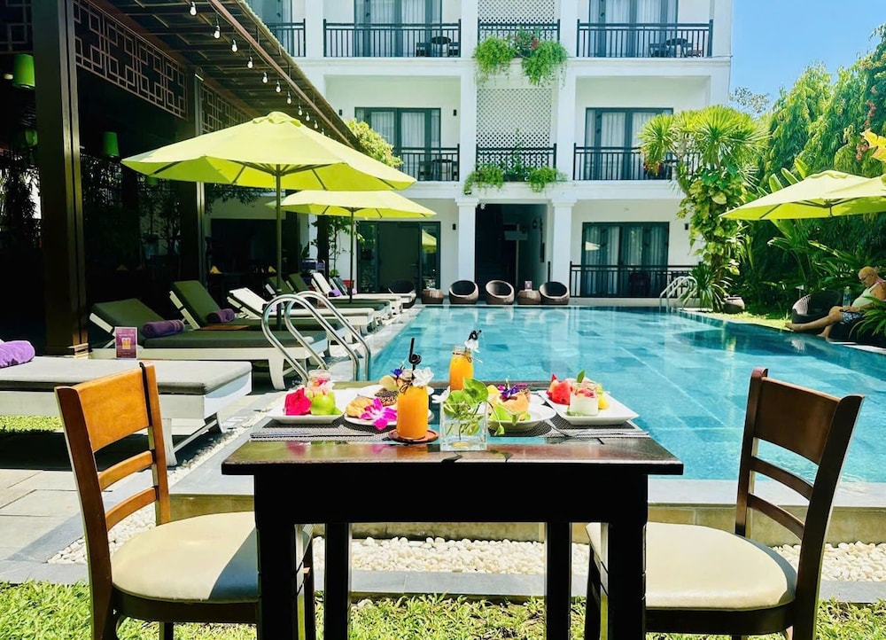 White Lotus Hotel Hoian 41/49