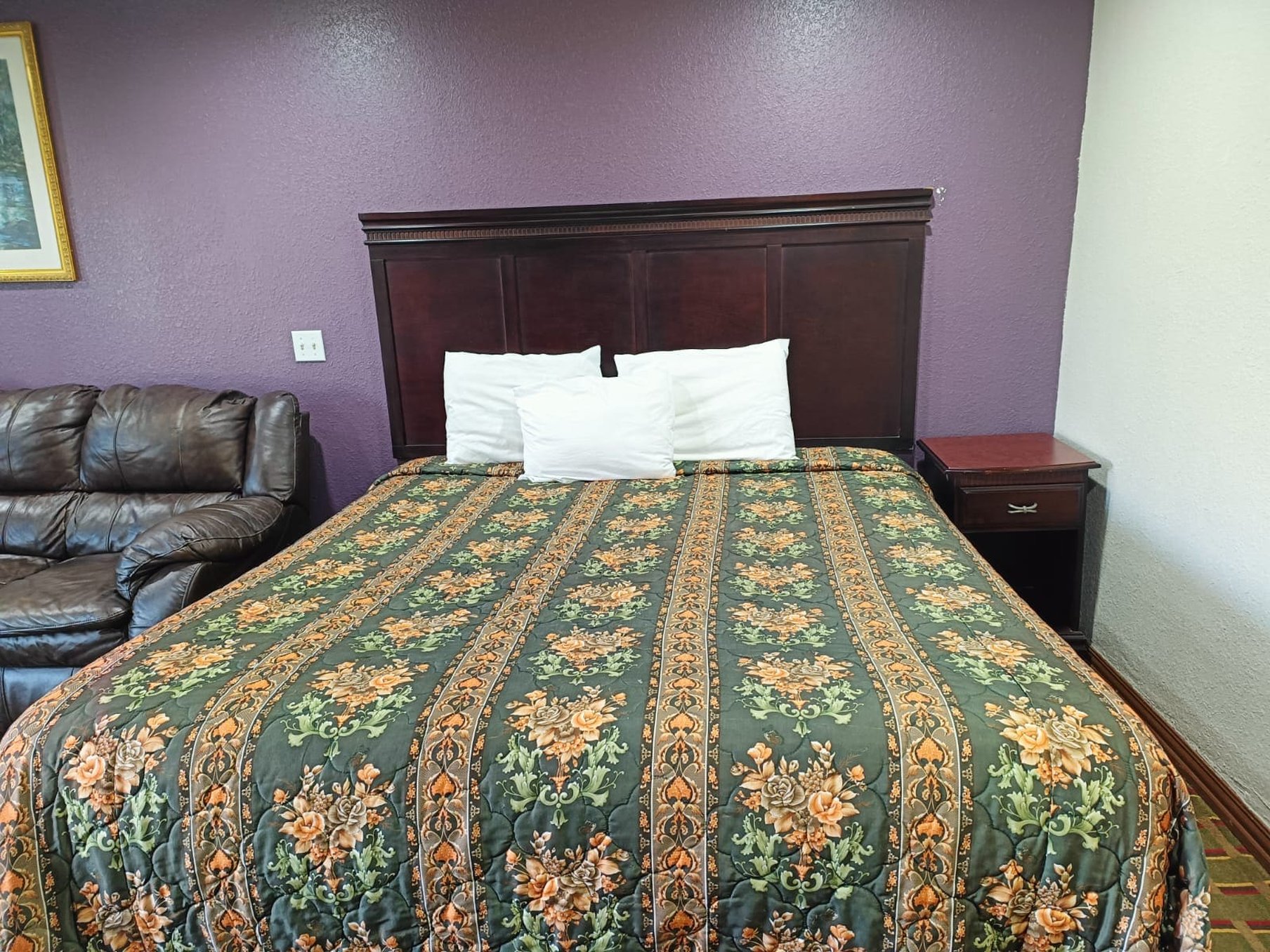 American Inn & Suites By Capital O Victoria US-59 10/26